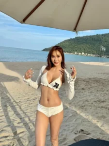 ณัฐกนก สิทธิรัตน์ อินสตาแกรม