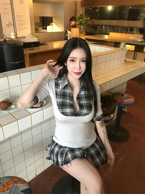 Faria นางแบบออนไลน์